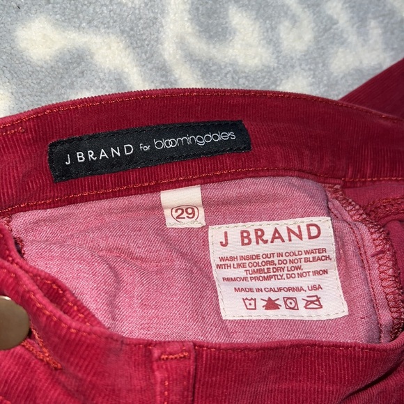 ❤️🍒JBrand PRISTINE🍒❤️cherry red skinny leg cords. Size 29. Like new! - Picture 7 of 8